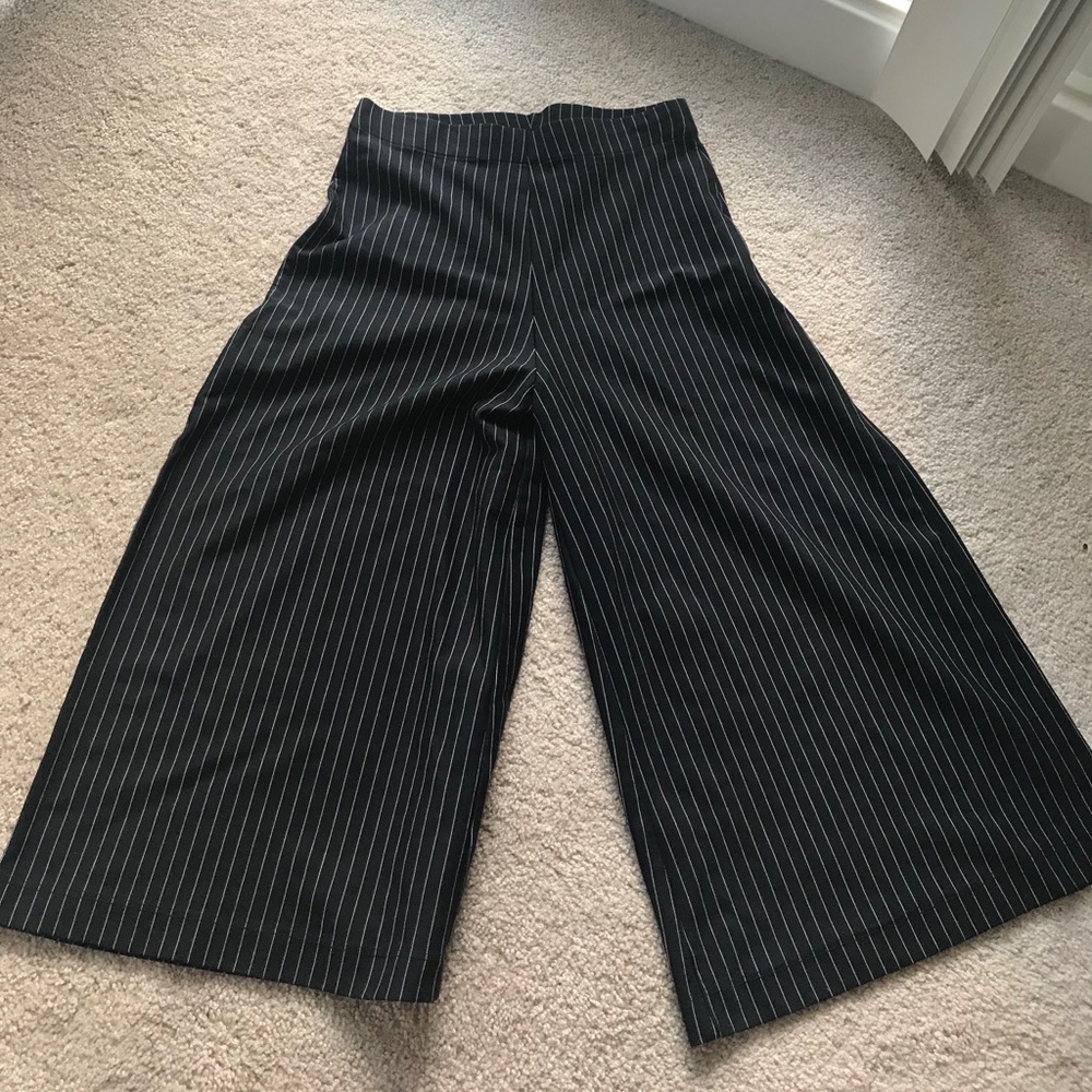 Zara Spring/Summer Outfit Set - Picture 3 of 4